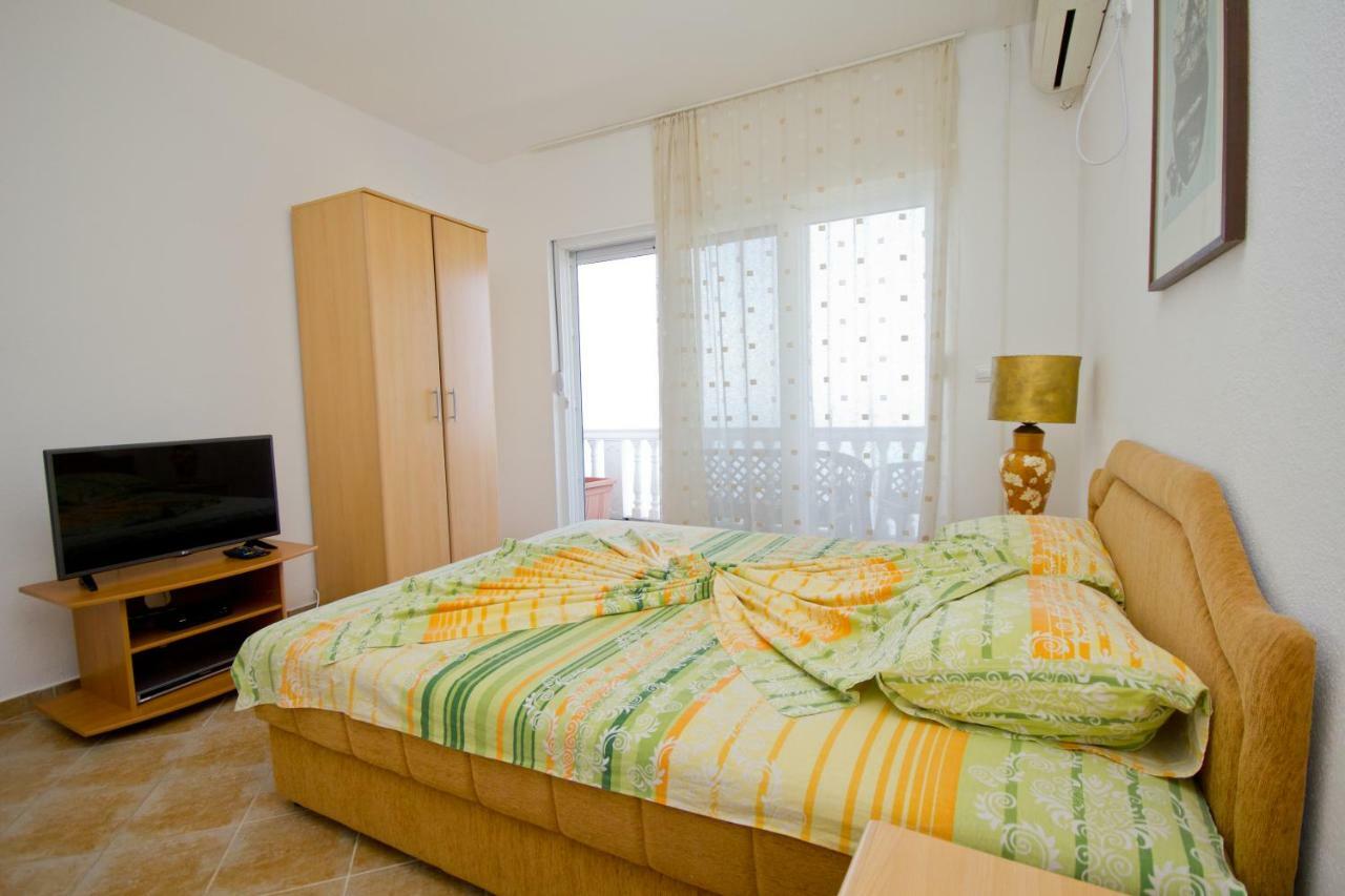 Apartments Dora Dobra Voda Exterior foto